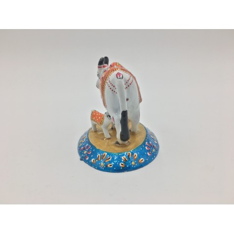 Cow with Calf made in Metal & Painted - Home Decor Handicraft